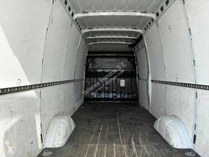 Furgoneta Iveco  35S14 16m3