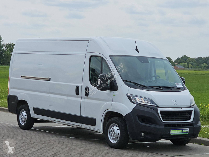 Véhicule utilitaire Peugeot 2.2 L3H2 140Pk Navi...