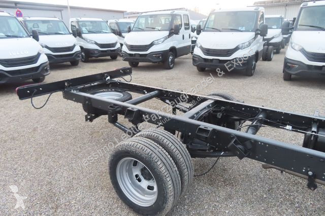Véhicule utilitaire Iveco 35C18 3,0  Mod 2024 ....