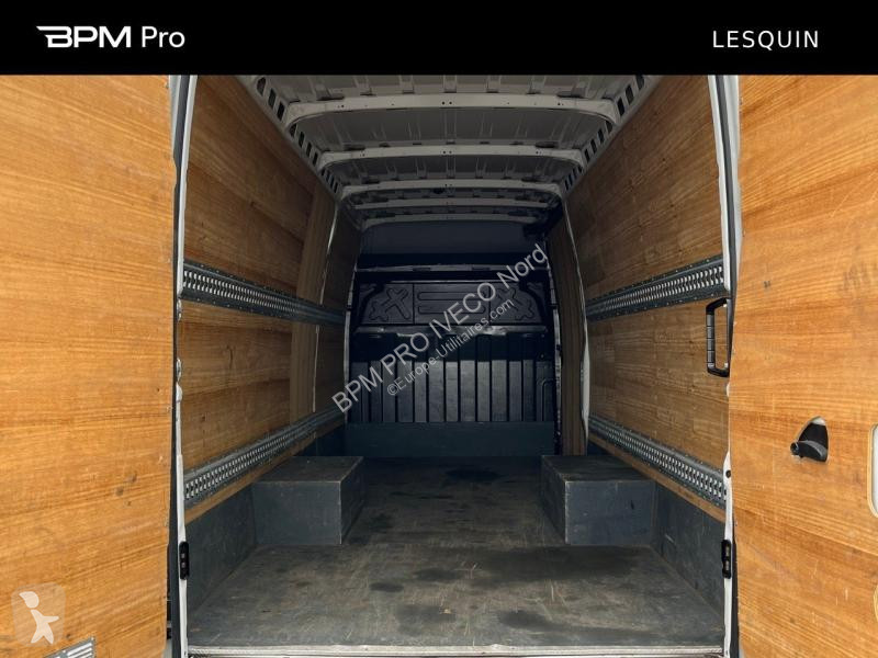 Véhicule utilitaire Iveco 35C Fg 35C16 V16...