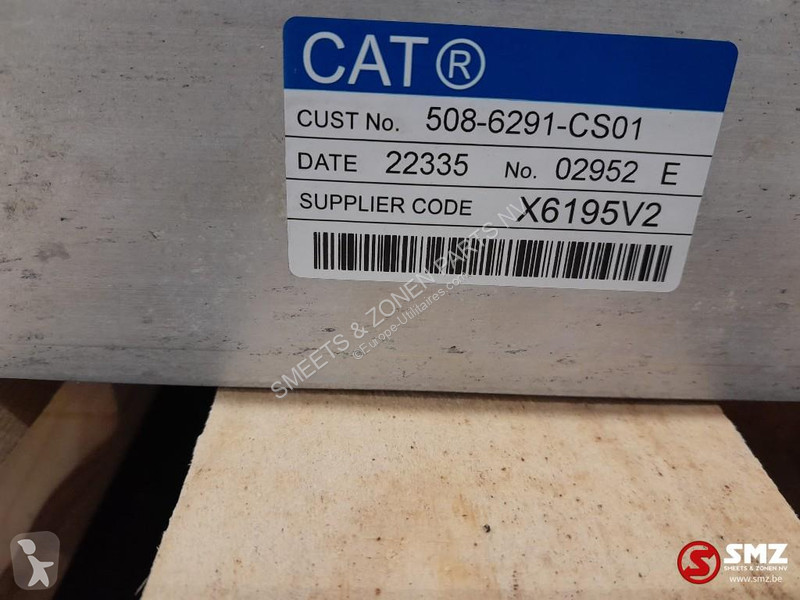 Veicolo commerciale Caterpillar Radiator +...