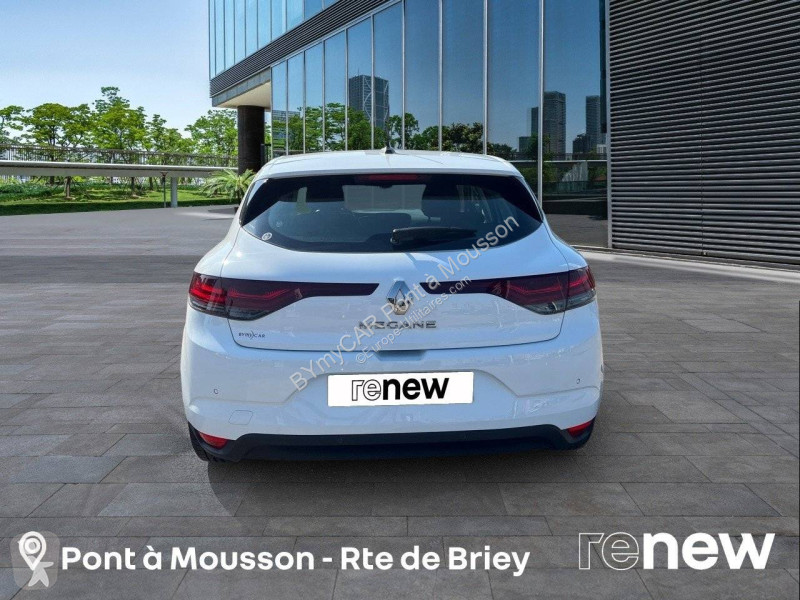 Autoutilitară Renault Mégane IV Berline Blue...