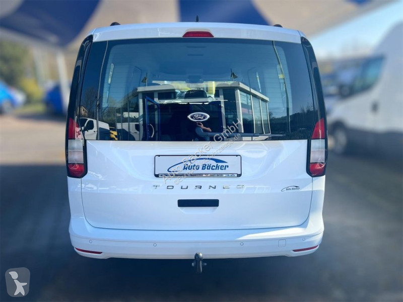 Nyttofordon Ford Grand  Trend mit AHK