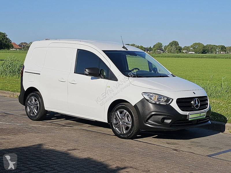 Autoutilitară Mercedes 108 CDI ac carplay EURO6