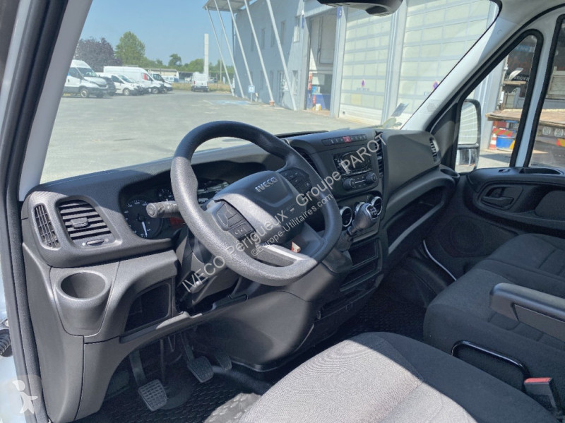 Veicolo commerciale Iveco 35C16H3.0 empattement...