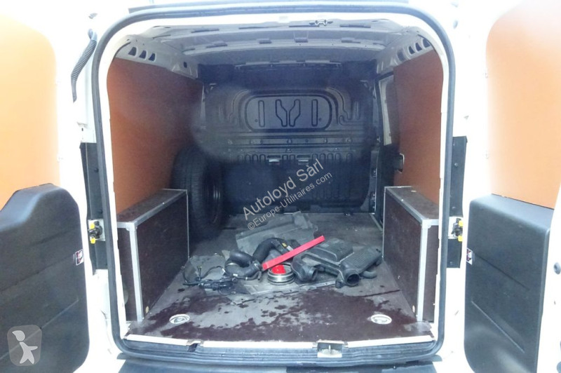 Veicolo commerciale Fiat DOBLO 1,4 T-JET 120...