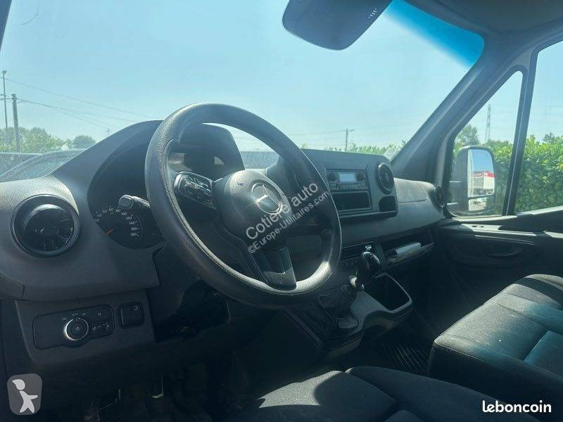 Véhicule utilitaire Mercedes