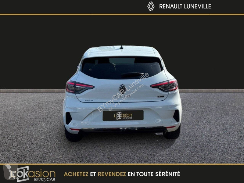Véhicule utilitaire Renault Clio E-Tech full...