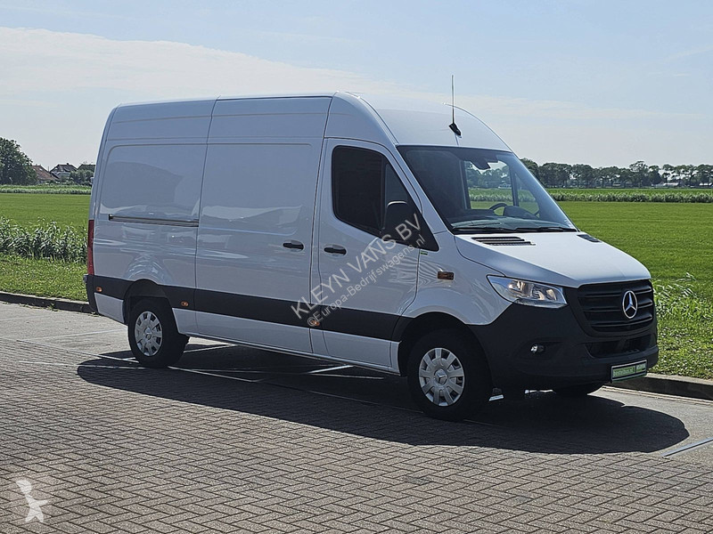 Veicolo commerciale Mercedes 317 L2H2 Navi Mbux