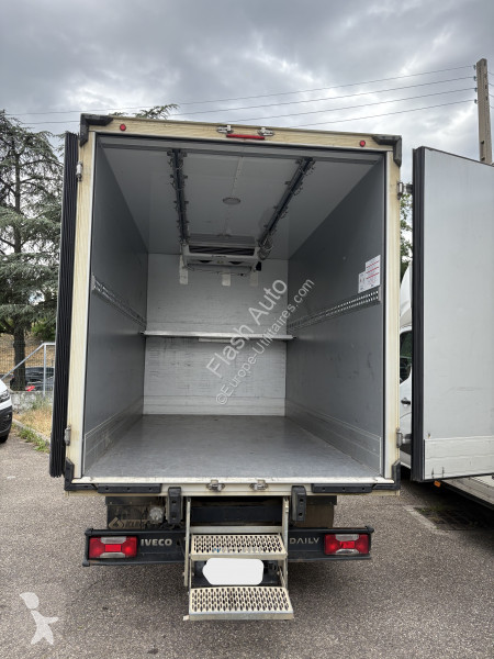 Autoutilitară Iveco DAILY  35C18 CAISSE FRIGO...
