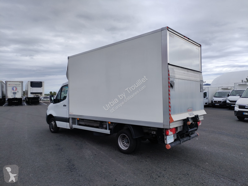 Autoutilitară Mercedes 20M3 HAYON RJ