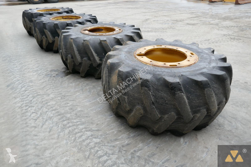 Véhicule utilitaire Caterpillar Wheel GP 30.5L-32