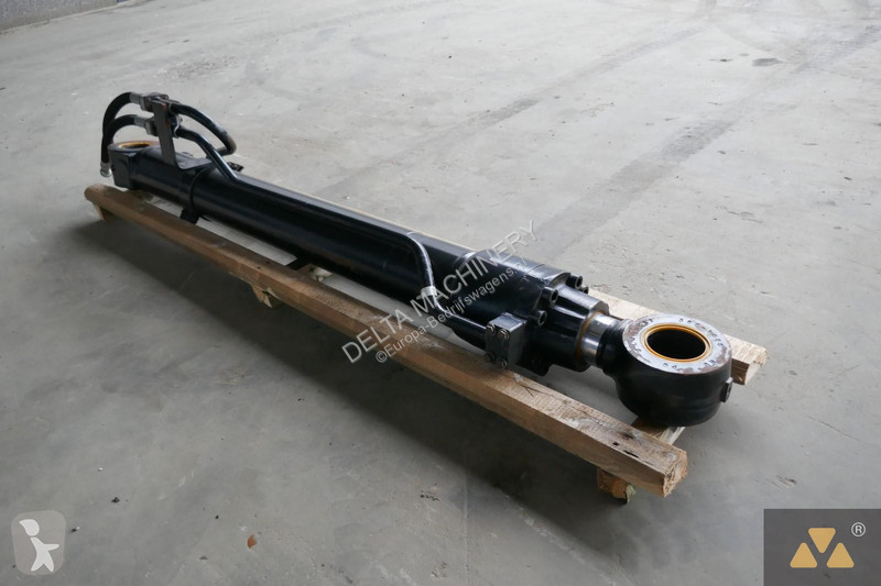 Véhicule utilitaire Caterpillar 225-4523