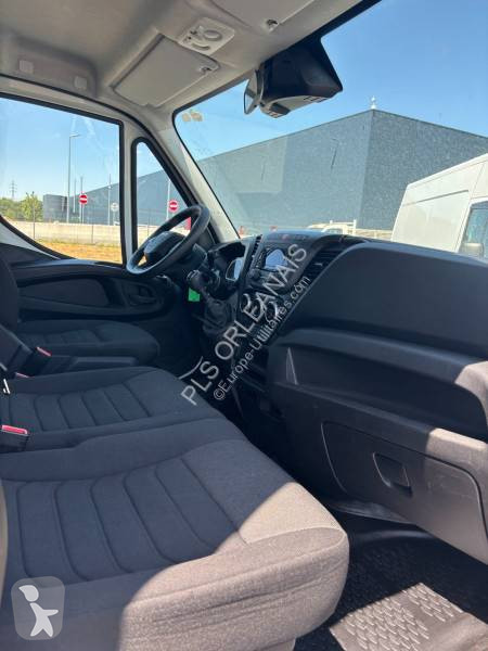 Véhicule utilitaire Iveco