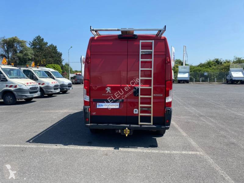 Véhicule utilitaire Peugeot
