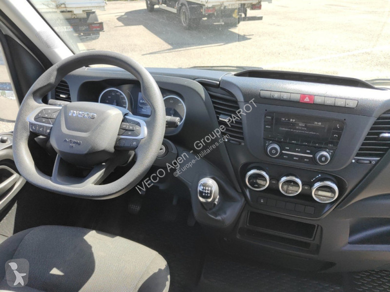 Veicolo commerciale Iveco 35C16H3.0 empattement...
