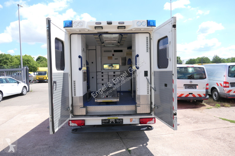 Véhicule utilitaire Mercedes Sprinter 519 CDI...