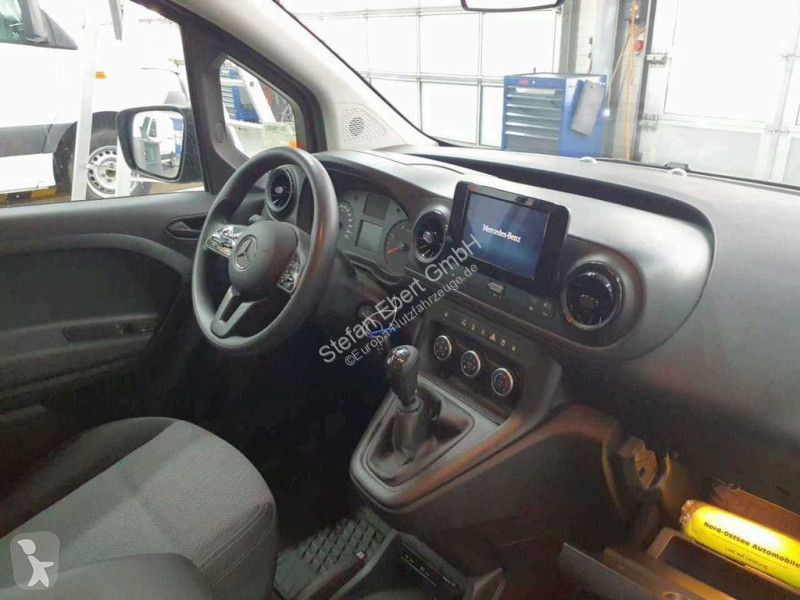 Véhicule utilitaire Mercedes 110 CDI Klima...