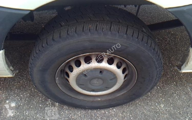 Véhicule utilitaire Mercedes