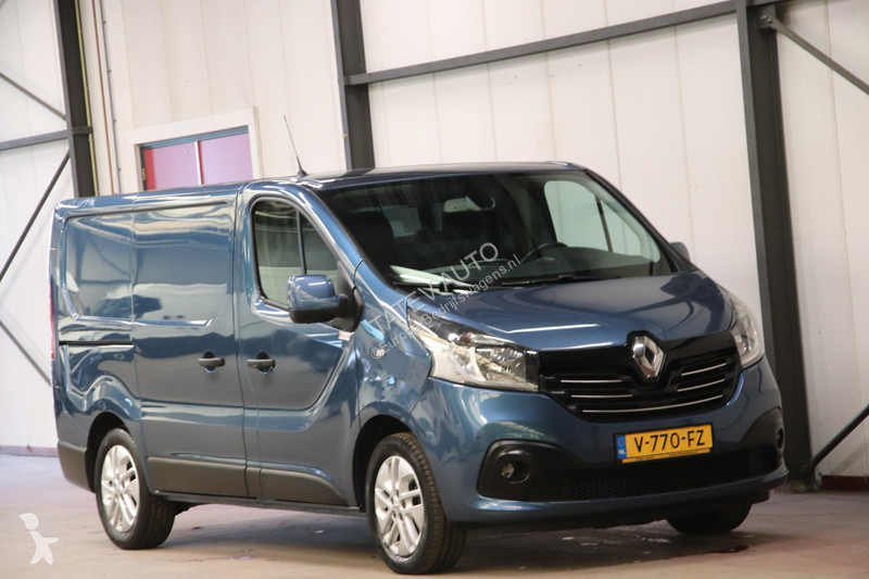 Veicolo commerciale Renault LEASE 275 EURO PER...