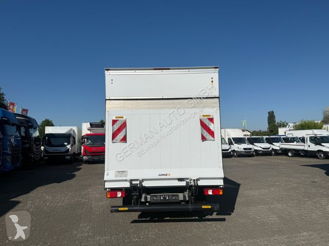 Nyttofordon Iveco 35C16 Koffer Ladebordwand 500kg