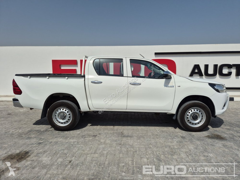 Véhicule utilitaire Toyota Hilux