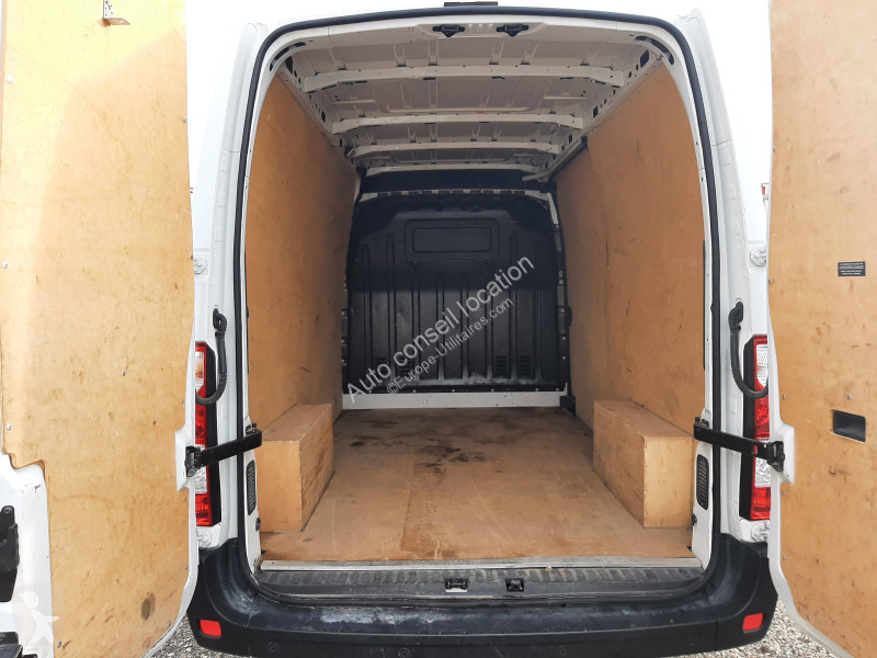 Véhicule utilitaire Renault L2 H2 2.3 DCI 130...