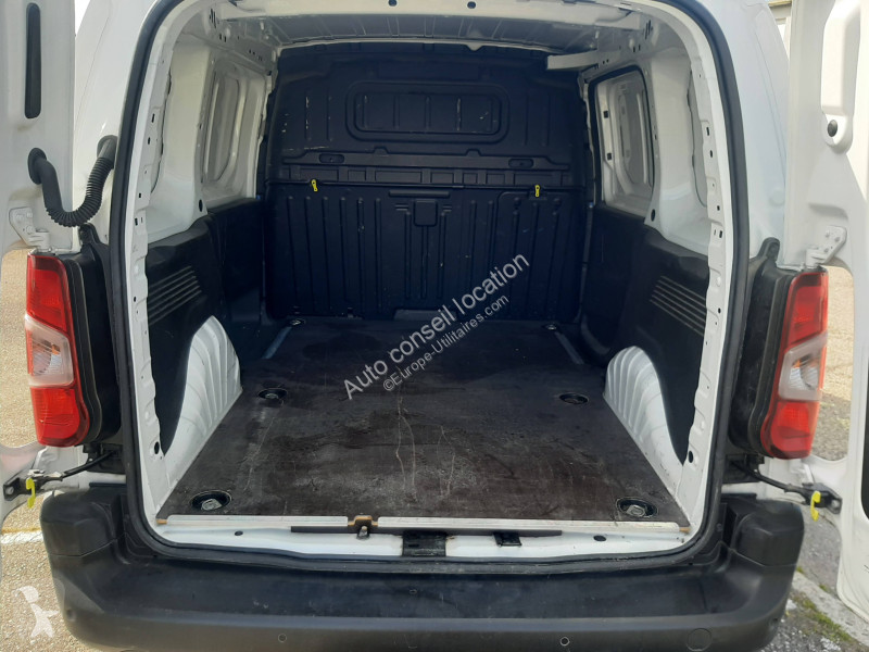 Véhicule utilitaire Citroën PURETECH 110...