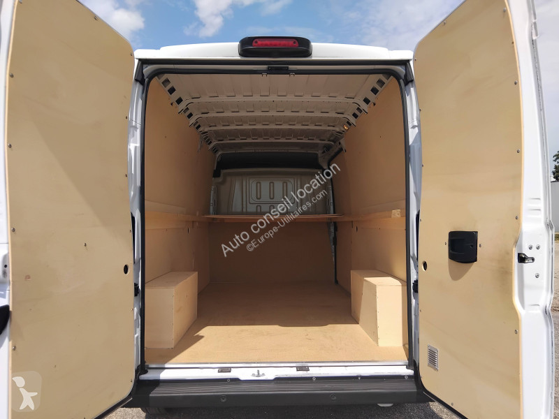 Véhicule utilitaire Fiat L3 H2 3.0 L ESSENCE / GNV
