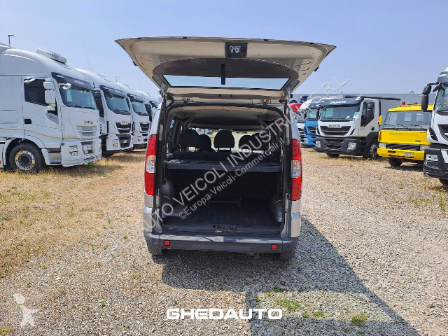 Furgoneta Fiat DOBLO