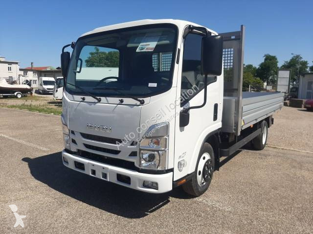 Véhicule utilitaire Isuzu