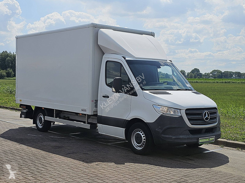 Autoutilitară Mercedes 316 Bakwagen Laadklep!