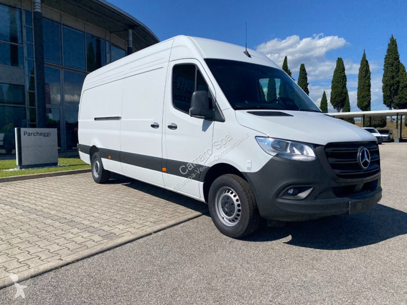 Užitkové vozidlo Mercedes Furgone Traz. Post