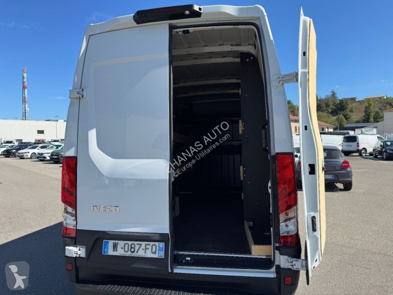 Veicolo commerciale Iveco DAILY 35S16 L3