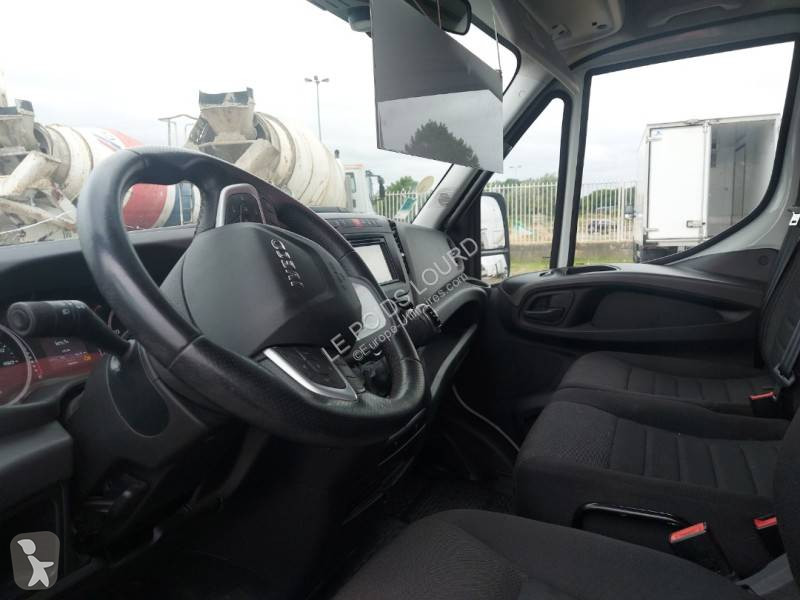 Véhicule utilitaire Iveco