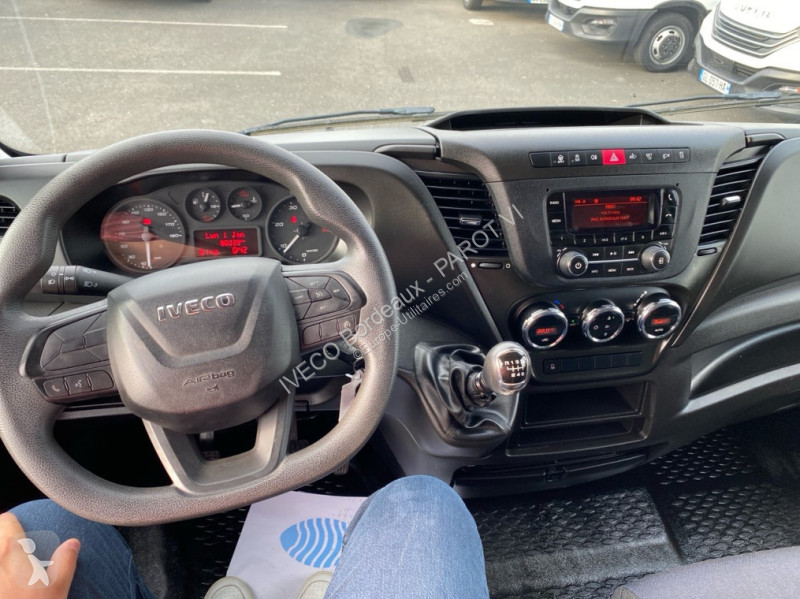 Veículo utilitário Iveco 35C16H3.0 Empattement...