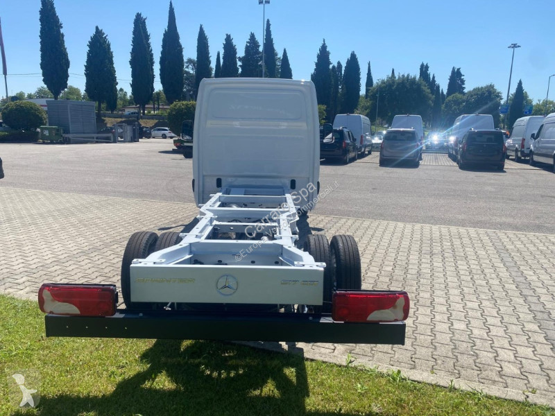 Véhicule utilitaire Mercedes Telaio Traz. Post