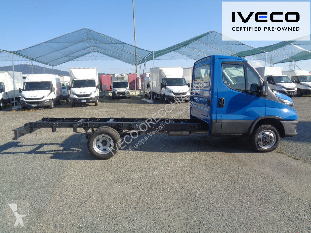 Véhicule utilitaire Iveco DAILY 35C16 - 3750