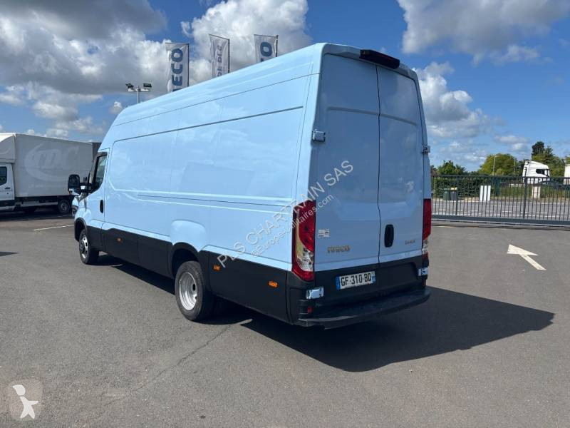 Furgoneta Iveco