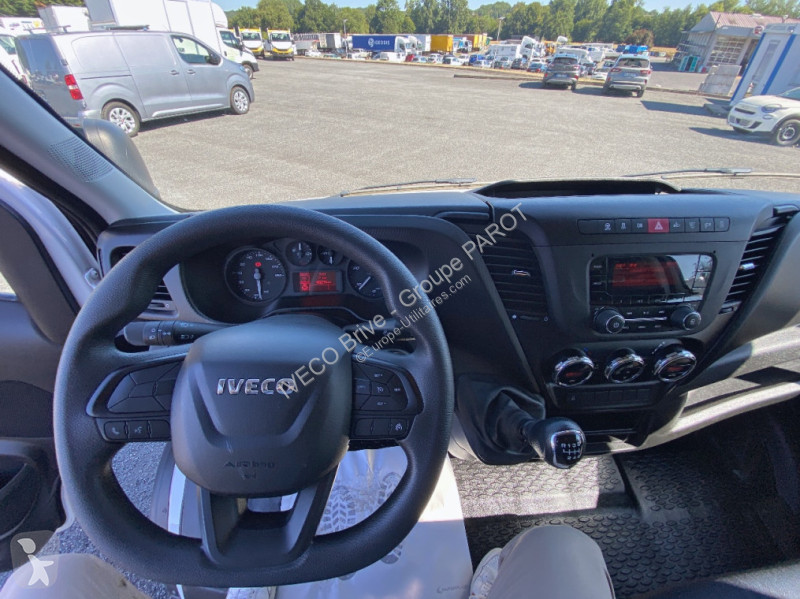 Veicolo commerciale Iveco 35C16H3.0 empattement...