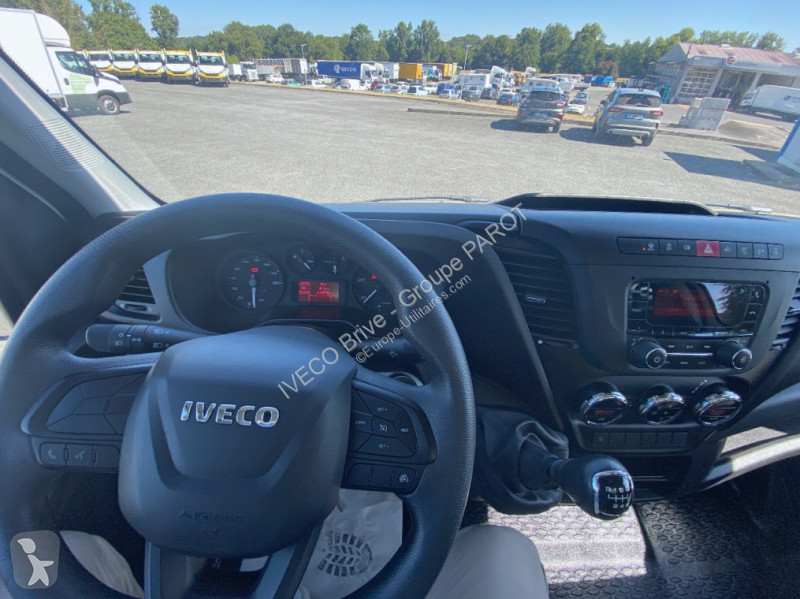 Veicolo commerciale Iveco 35C16H3.0 Empattement...