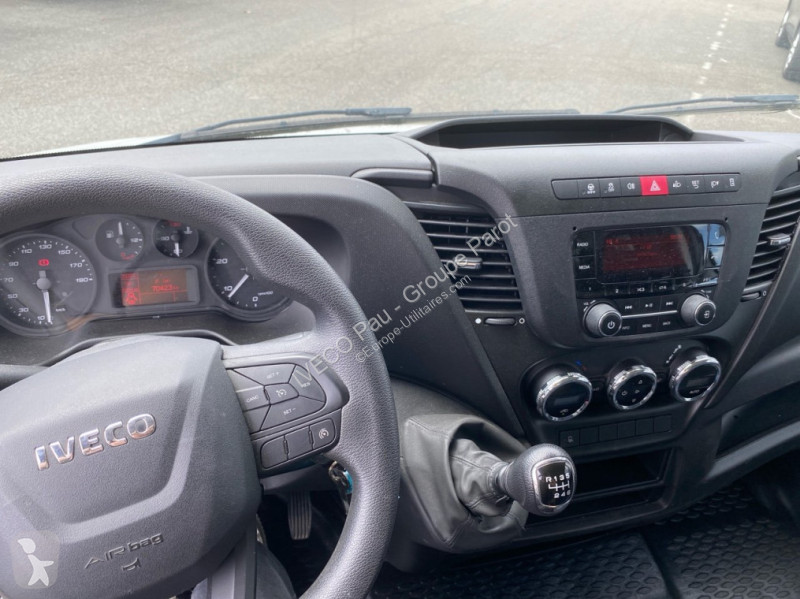 Veicolo commerciale Iveco 35C16H3.0 empattement...