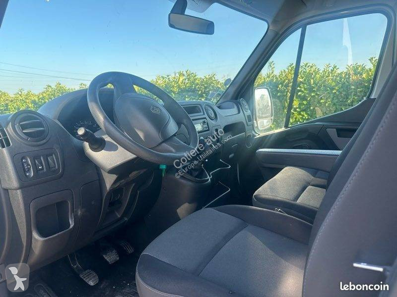 Autoutilitară Renault