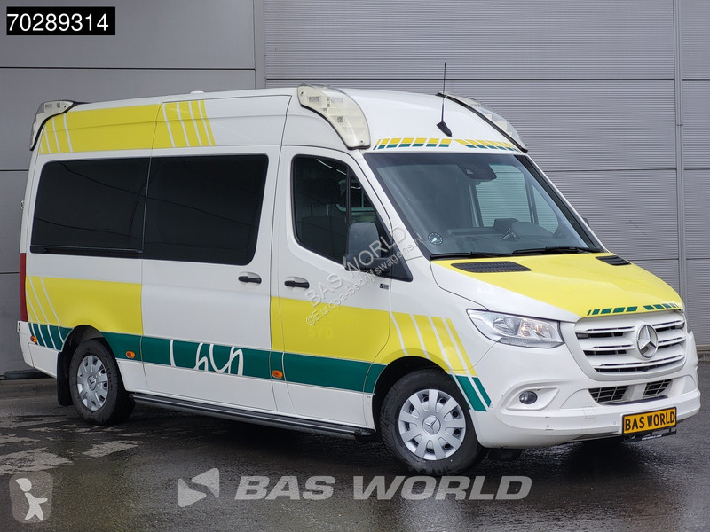 Véhicule utilitaire Mercedes 316 CDI Ambulance...