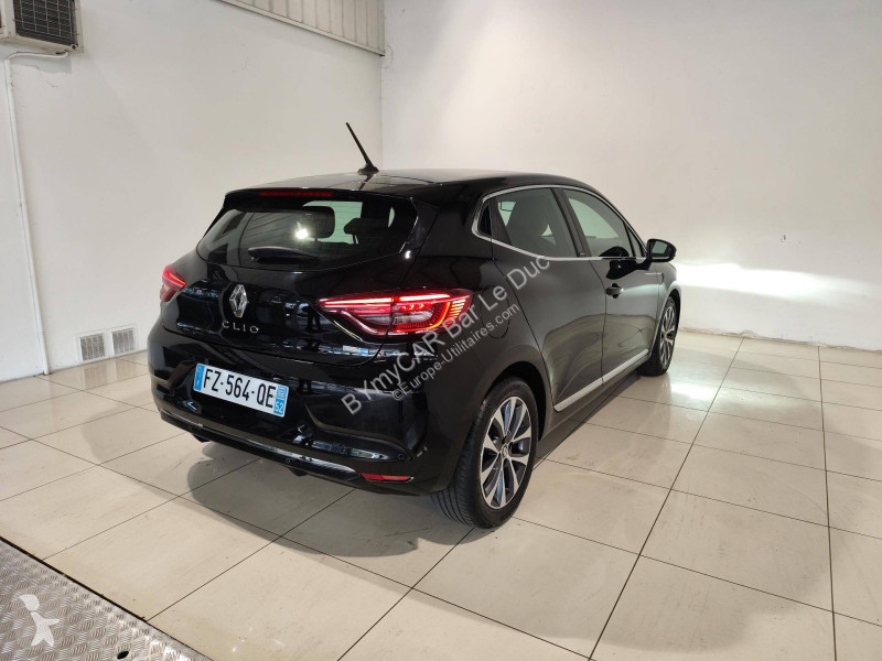Veicolo commerciale Renault Clio E-Tech 140