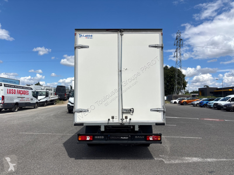 Furgoneta Iveco 35C16H3.0 empattement 4100