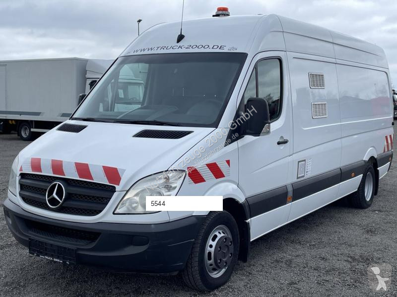 Autoutilitară Mercedes