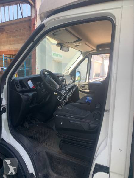 Furgoneta Iveco