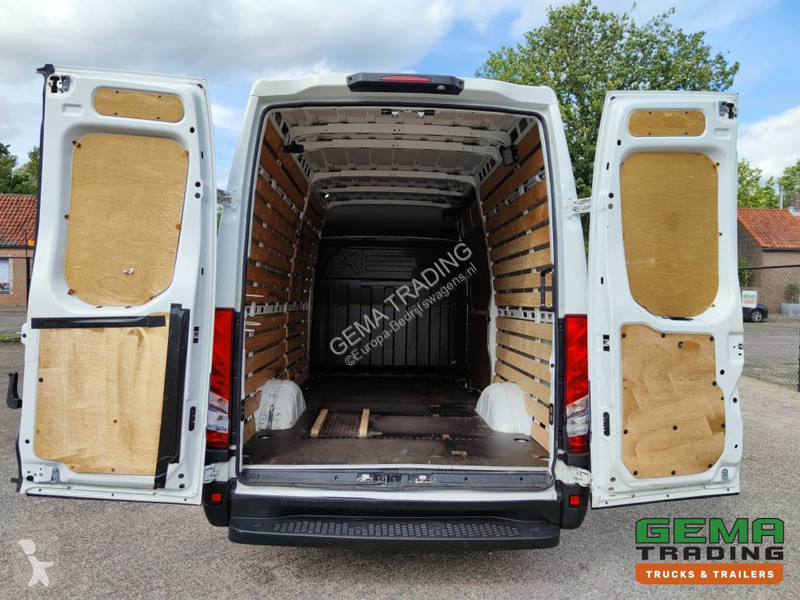 Veicolo commerciale Iveco 35S12 Euro6 Van L2 H2...