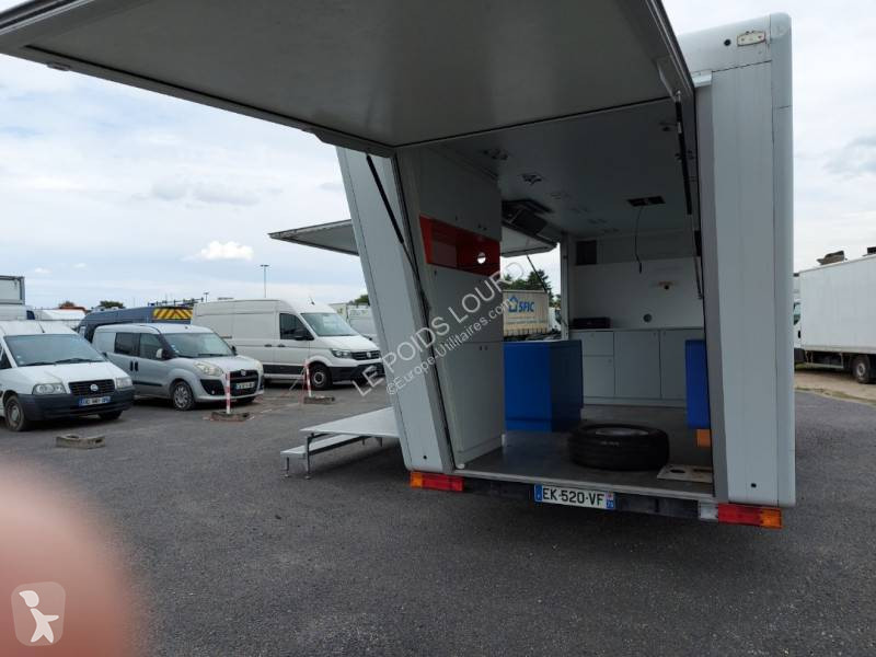 Véhicule utilitaire Mercedes
